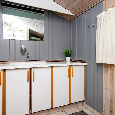 Two-bedroom In Oksbol 10 * Ansager