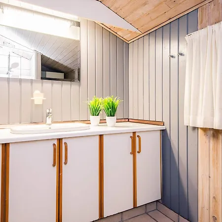 Semesterbostad Luxury Retreat Near Kvie So Ansager